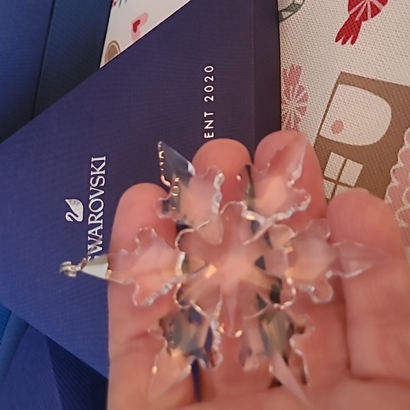 2020 Swarovski Annual Ornament - Picture 7 of 10